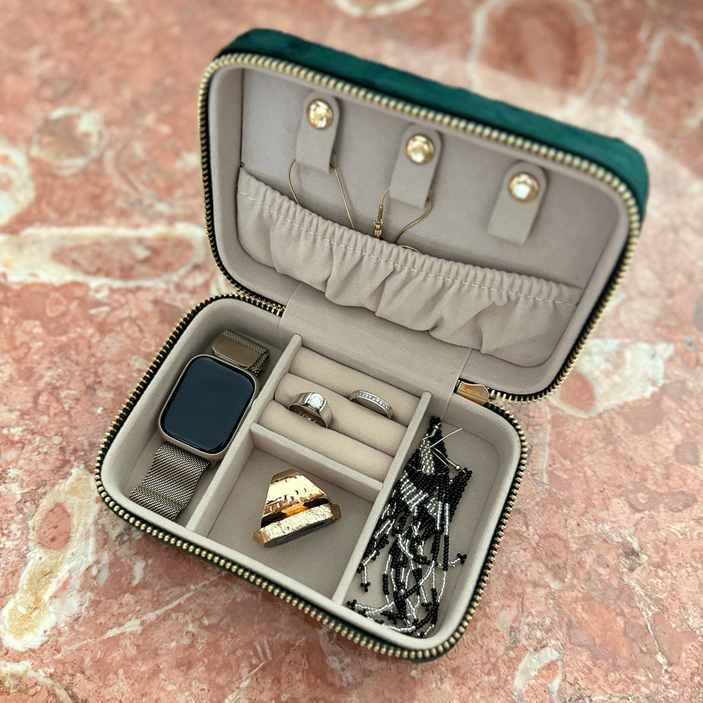 Pandora's box - Velvet Travel Jewellery Box